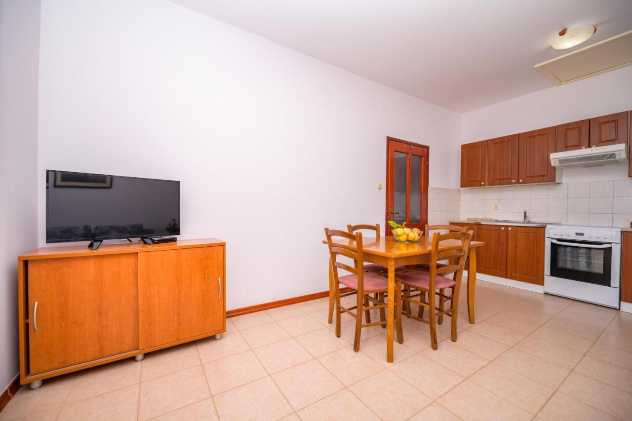 Apartments Marina Veskovic Nerezine Luaran gambar