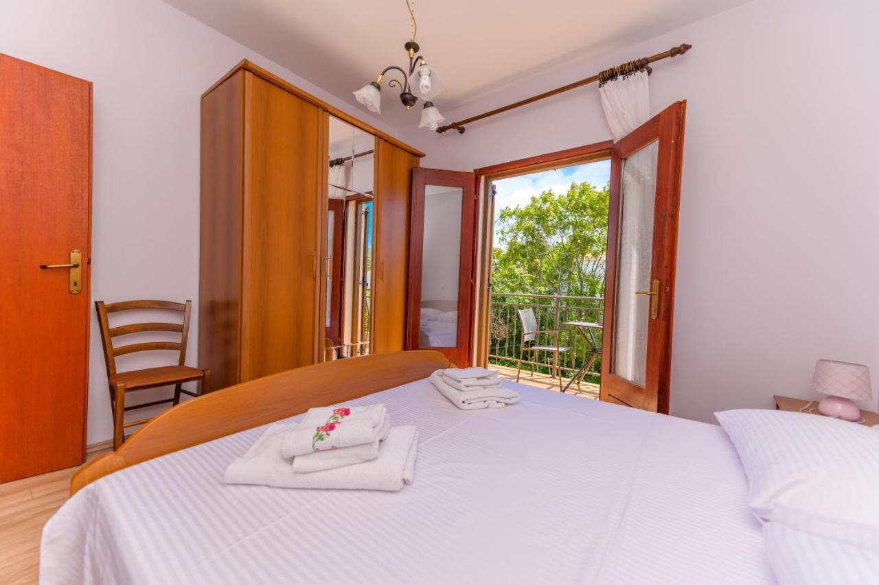 Apartments Marina Veskovic Nerezine Luaran gambar