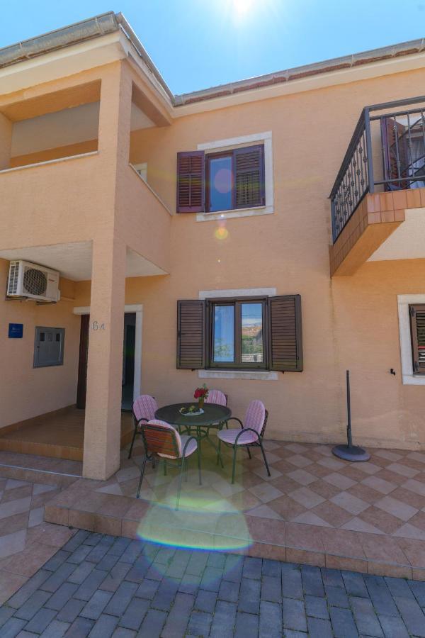 Apartments Marina Veskovic Nerezine Luaran gambar