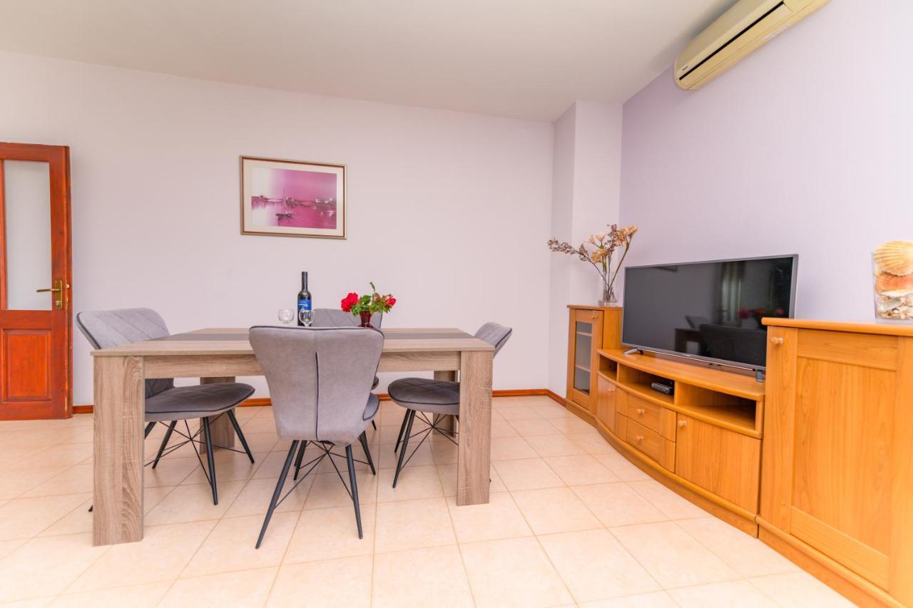 Apartments Marina Veskovic Nerezine Luaran gambar